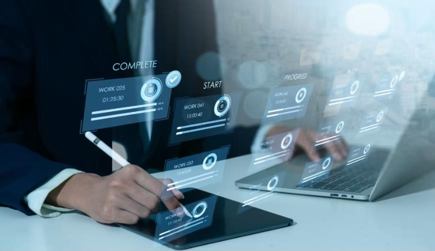 东港市小程序定制：本地计算赋能，解锁核心优势